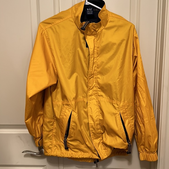 Vintage Gap Yellow Lined Windbreaker - Picture 3 of 13